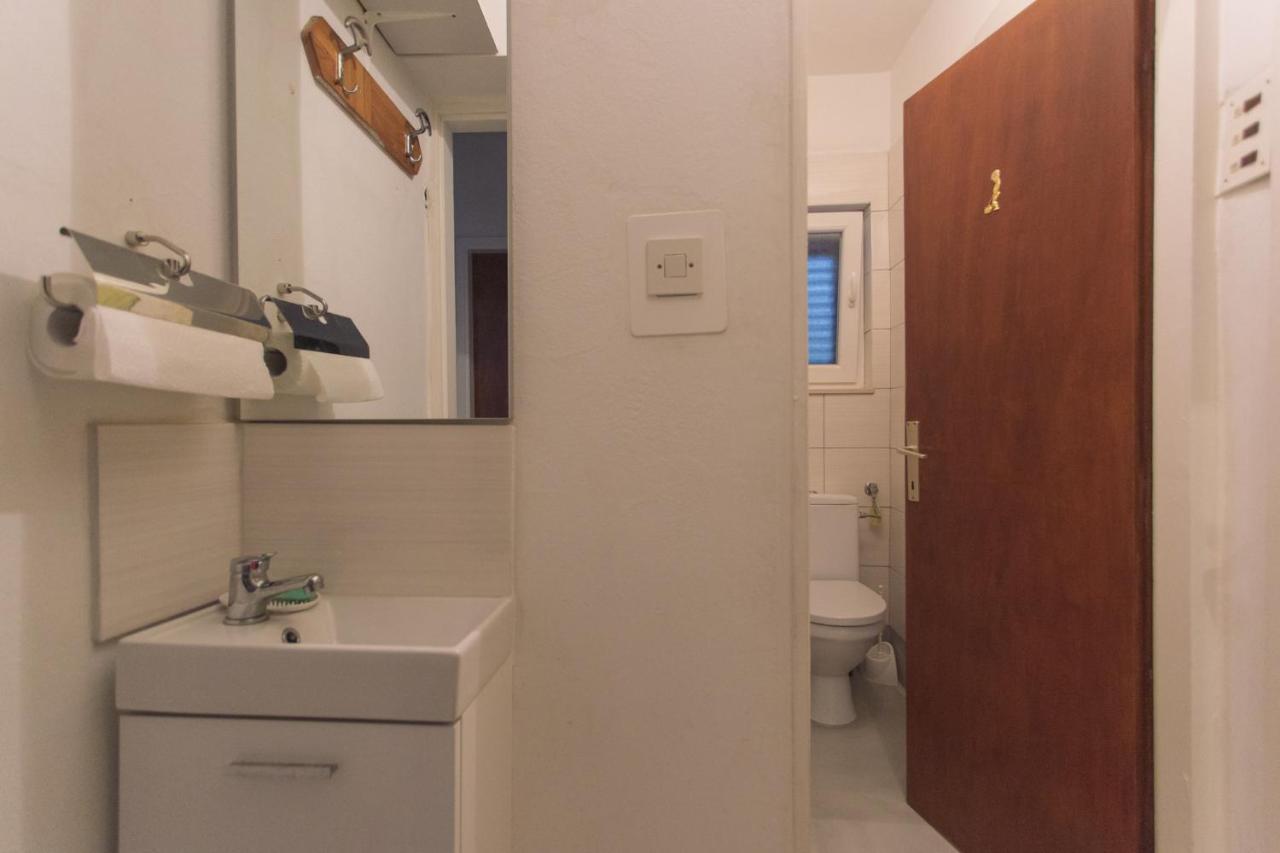 Kiwi Apartments غورني كارين المظهر الخارجي الصورة