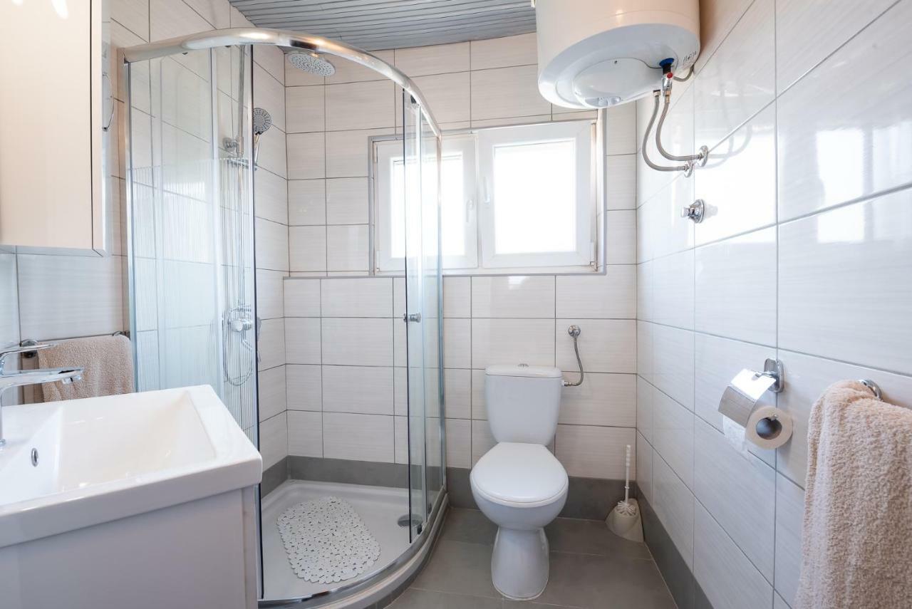 Kiwi Apartments غورني كارين المظهر الخارجي الصورة