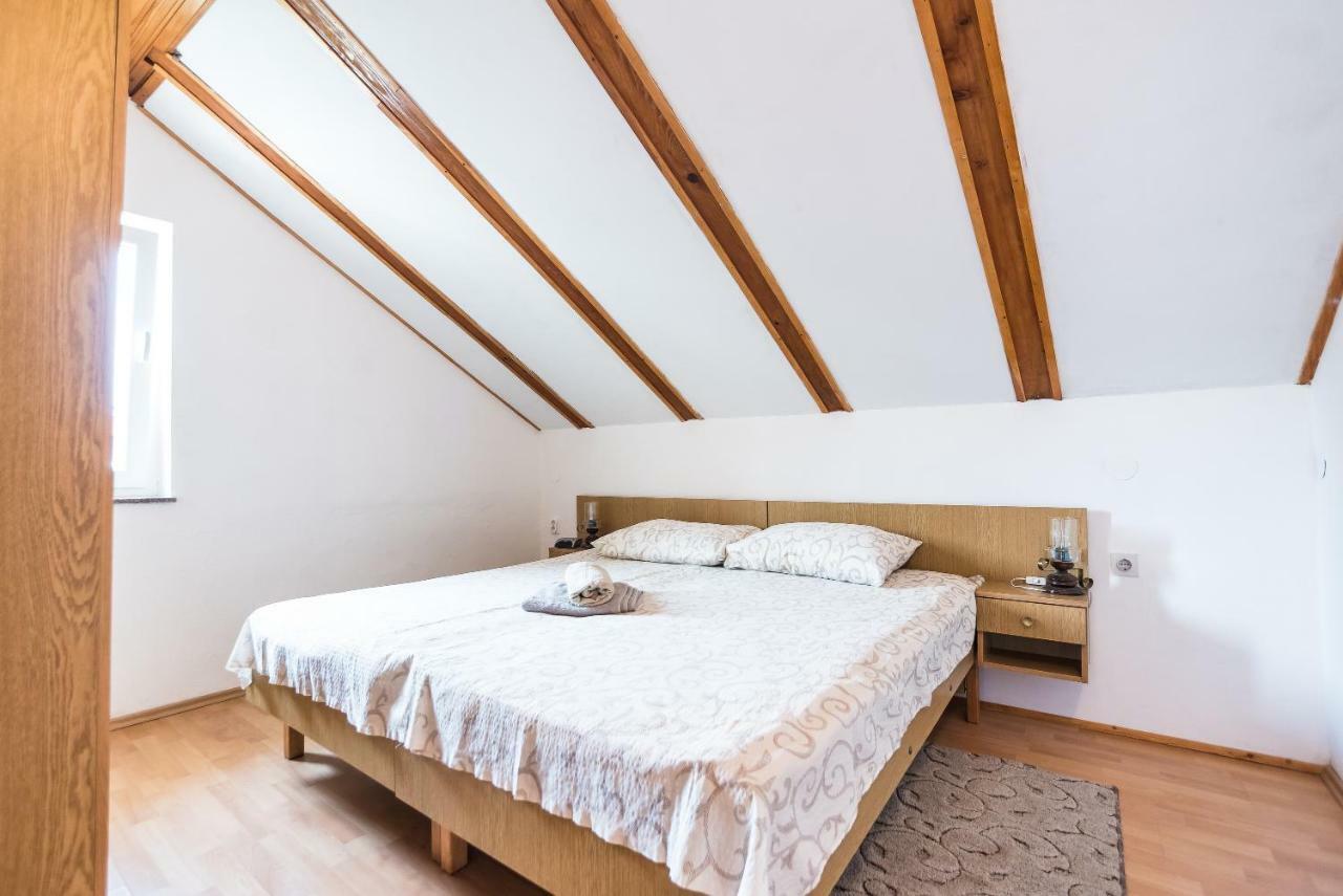 Kiwi Apartments غورني كارين المظهر الخارجي الصورة