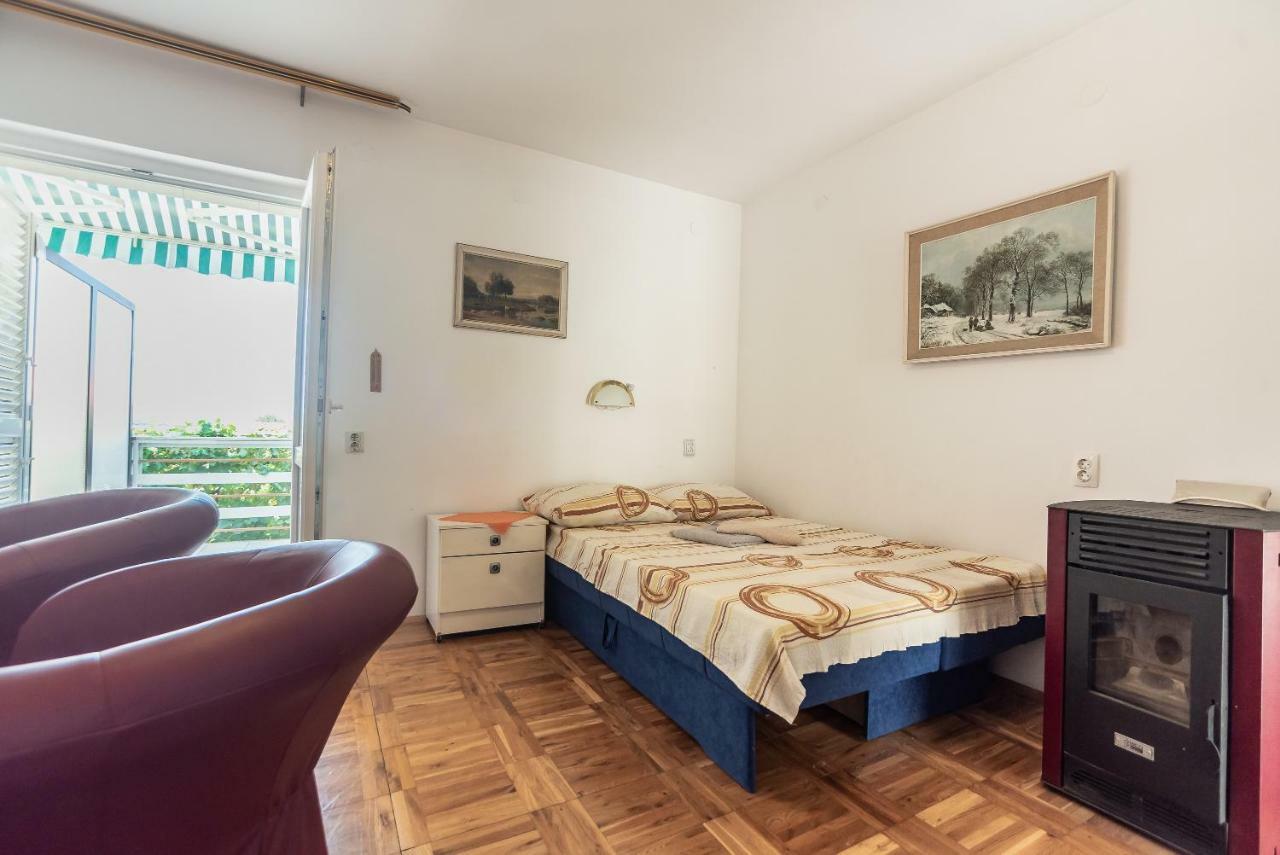 Kiwi Apartments غورني كارين المظهر الخارجي الصورة