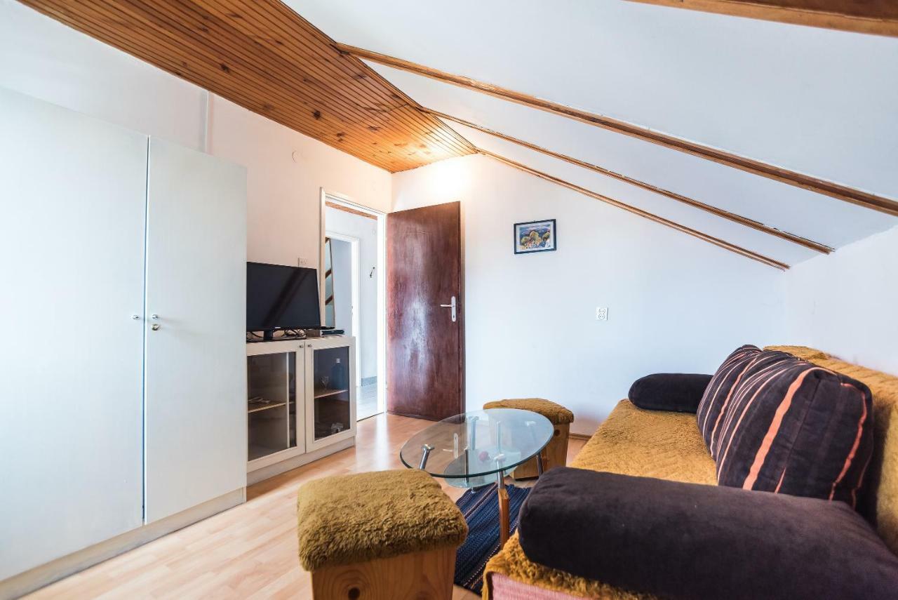 Kiwi Apartments غورني كارين المظهر الخارجي الصورة